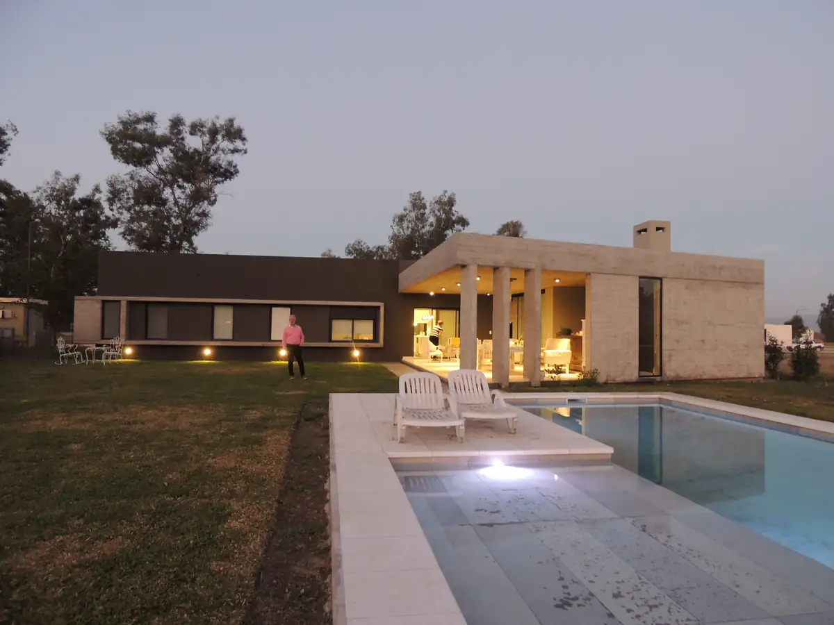 Casa Cande al atardecer
